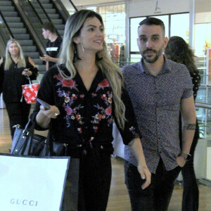 Kelly Key se mudou para Portugal por carreira musical