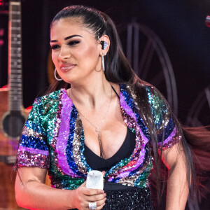 Dupla de Simaria, Simone falou sobre a aplicação da primeira vacina contra a Covid-19 no Brasil