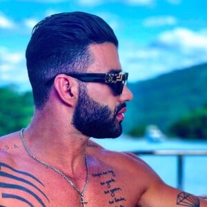 Gusttavo Lima foi fotografado em barco e web citou Andressa Suita: 'Voltou ou não voltou?'