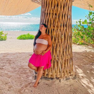 Simone, da dupla com Simaria, contou 'segredos da gravidez' em seu canal no YouTube