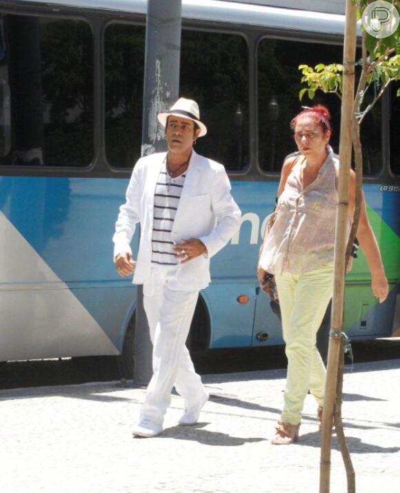 Elymar Santos grava uma participação especial em 'Salve Jorge' na Estudantina Musical, na segunda-feira (4)