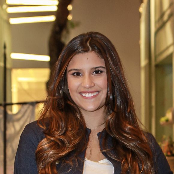 Giulia Costa, de 20 anos, abriu restaurante no Rio de Janeiro