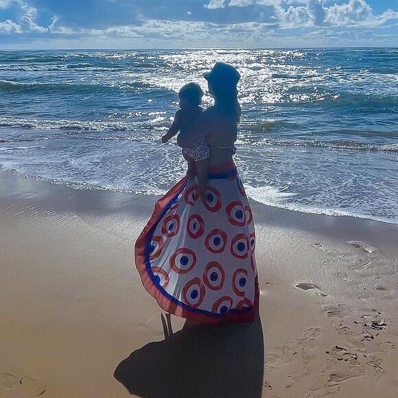 Marília Mendonça viajou com o filho para a Bahia recentemente