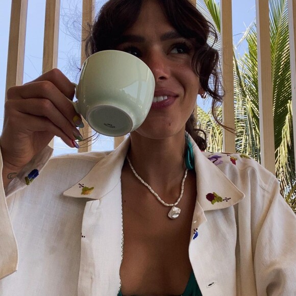 Bruna Marquezine publicou no Instagram uma sequência de fotos da viagem