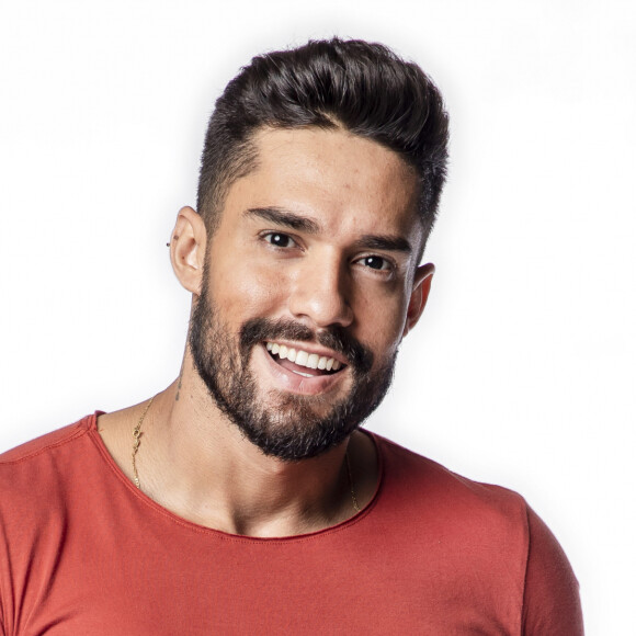 Bill deixa Karol Conká se aproximar no 'BBB21' e os dois dão match em app de paquera