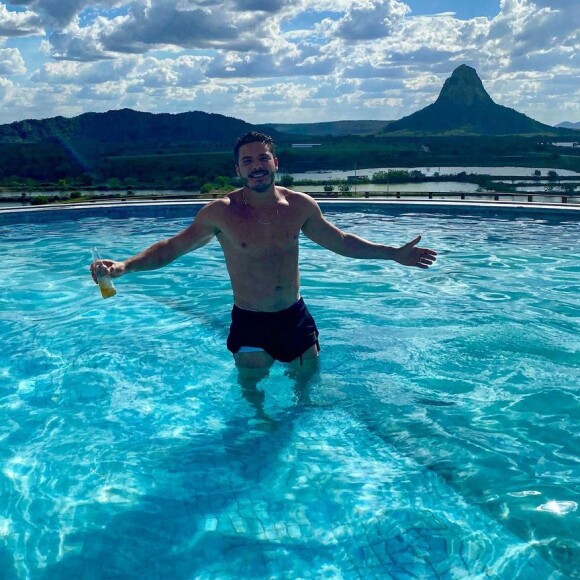 Wesley Safadão disse que volta aos shows vai acontecer de forma mais equilibrada