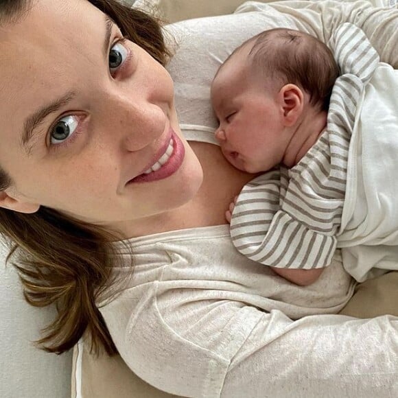 Veja foto de Nathalia Dill com a filha mais nova!