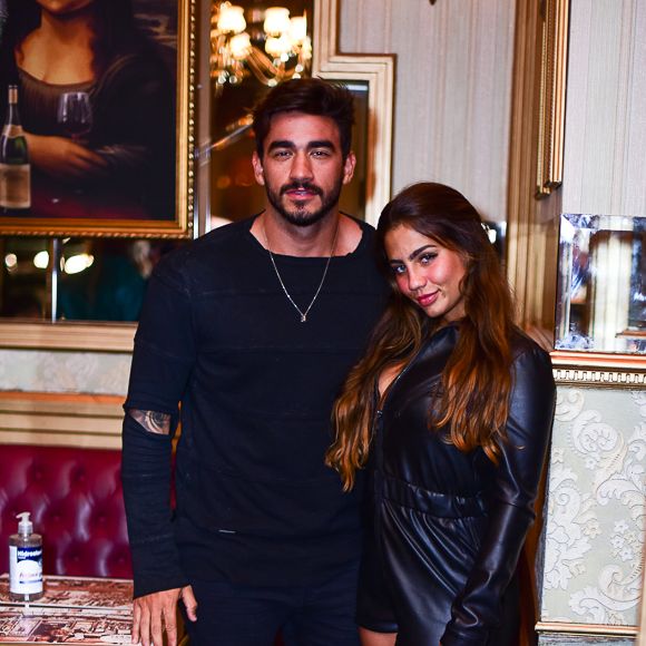 Ex-BBB Gui Napolitano assume relação com Cathe Bascoy em foto