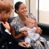 Meghan Markle e príncipe Harry curtem momentos ao lado do filho, Archie