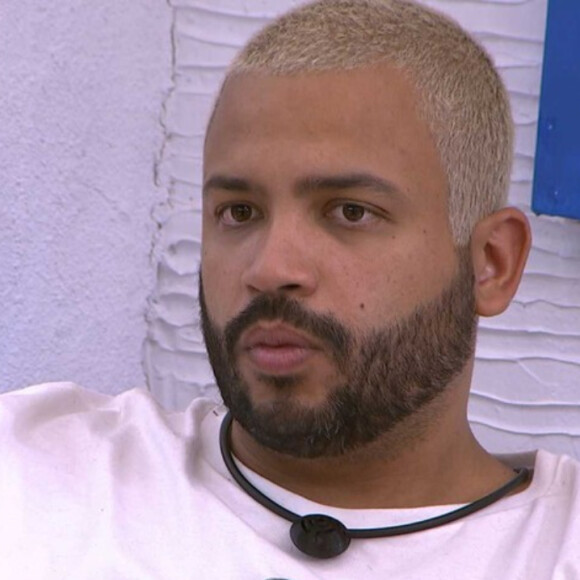 'BBB 21': sem Nego Di, Projota se reaproxima da 'xepa' e Sarah opina. 'Tá com medo'