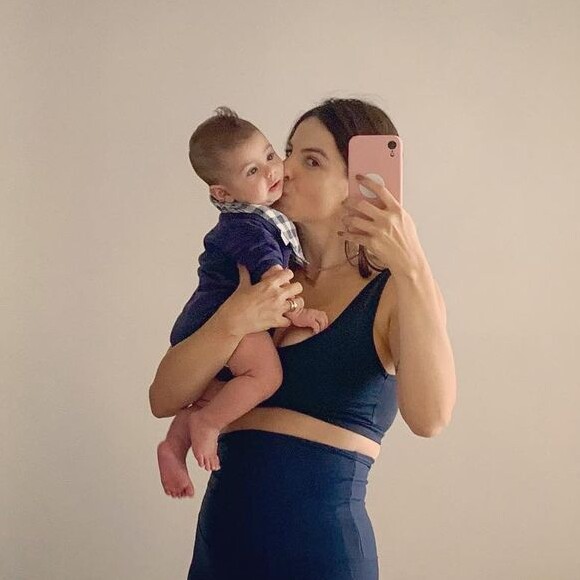 Sthefany Brito volta a malhar depois de 3 meses