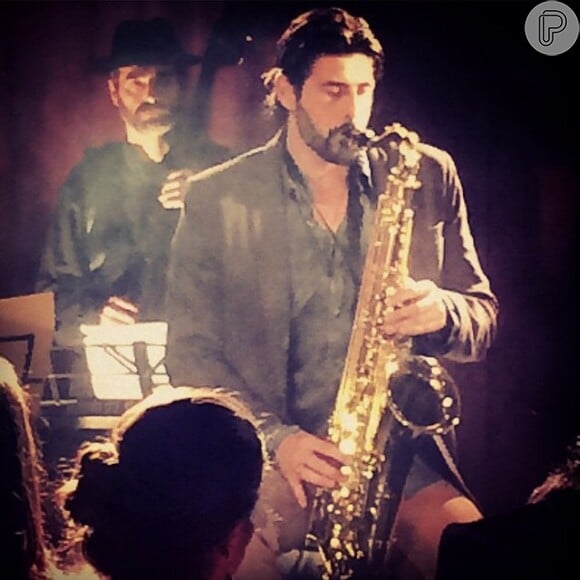Reynaldo Gianecchini vive um saxofonista no filme 'Diminuta'