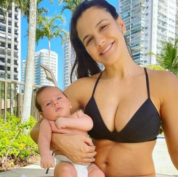 Mulher de Malvino Salvador, Kyra Grace agitou a web ao compartilhar foto da barriga pós-parto com seguidores