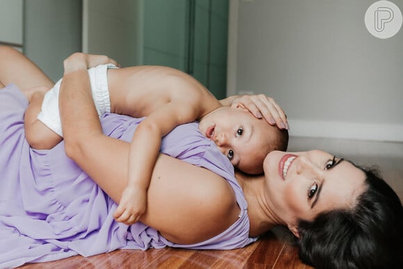 Camilla Camargo teve um parto normal de 14h ao dar à luz sua segunda filha