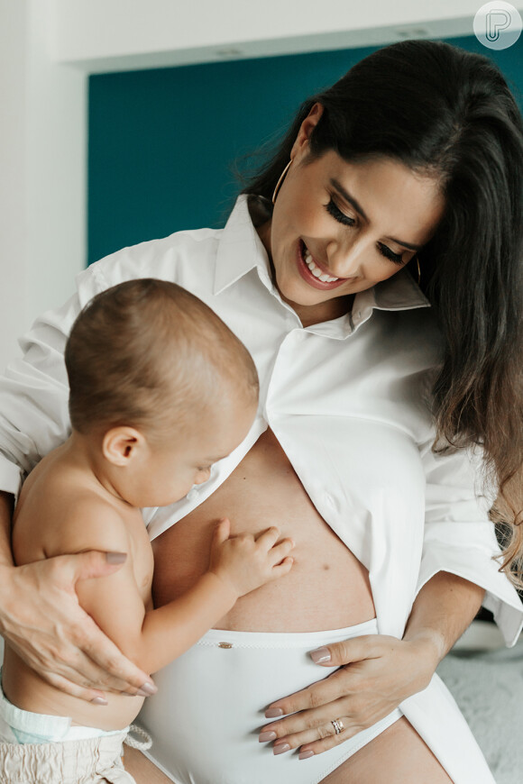 Camilla Camargo posta foto íntima de parto normal da 2ª filha: 'O que representou'