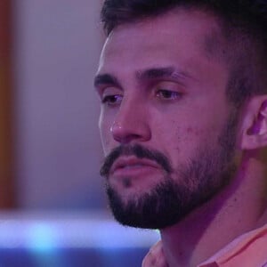 'BBB 21': Arthur não gostou de ver Fiuk e Juliette abraçados e planejou um Paredão ideal com Gilberto, Fiuk e Sarah