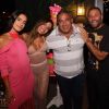 Aniversário de Anitta: cantora comemorou a chegada dos 28 anos em jantar com amigos e familiares em Miami