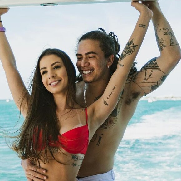 Whindersson Nunes e Maria Lina estão juntos desde julho de 2020 e ficaram noivos em março de 2021, 2 meses após ela revelar gravidez do youtuber