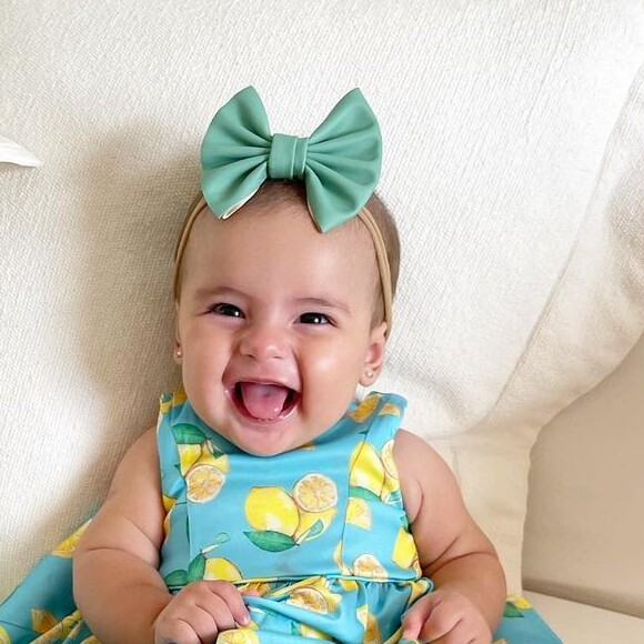 Carol Dias é mãe de Esther, de 5 meses: 'A rotinha é bem puxada, sim, mas é maravilhosa e não troco por nada!'