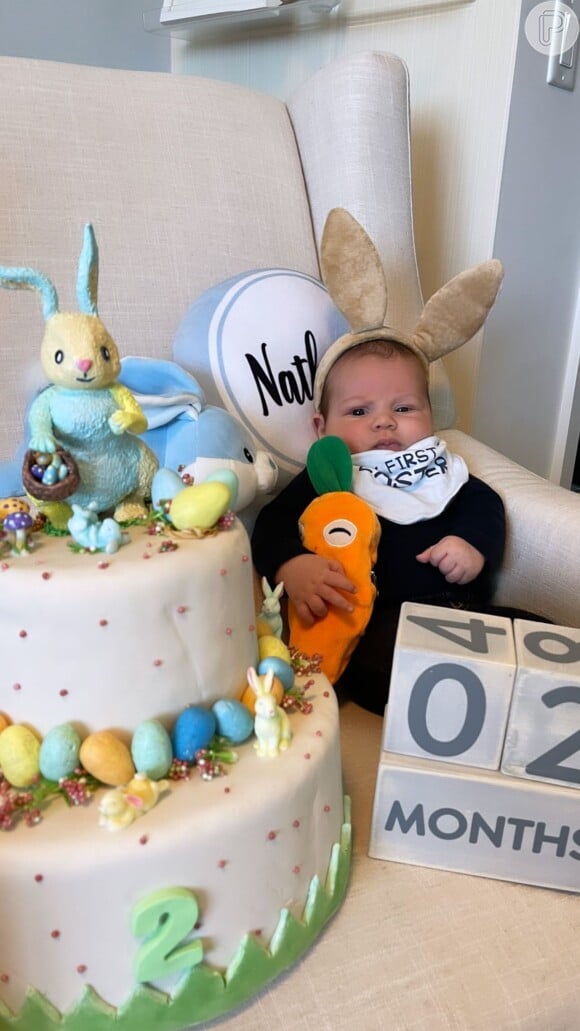 Filho de Letícia Navas, Nathan esbanjou fofura vestido de coelhinho ao completar 2 meses: 'Dá vontade de apertar'
