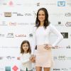 Luiza Valdetaro também prestigiou o evento e levou a filha, Maria Luiza