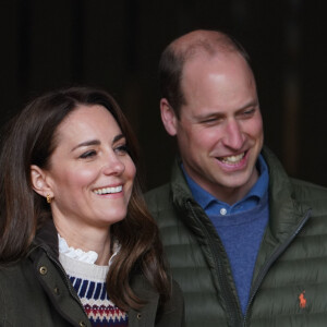 Kate Middleton e Príncipe William visitaram uma fazenda fora de Londres
