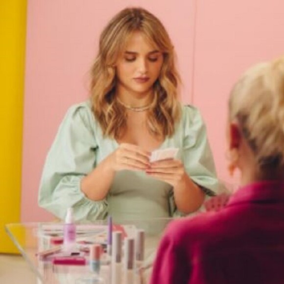 Rafa Kalimann e Manu Gavassi apontam afinidades e diferenças em maquiagem