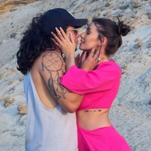 Noiva de Whindersson Nunes, Maria Lina se declara para humorista: 'Te amo mais que ontem e menos que amanhã'