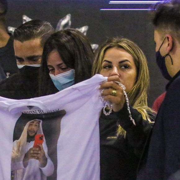 Viúva de MC Kevin, Deolane Bezerra ligou morte do filho à 'falsas amizades'