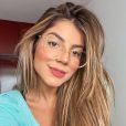 Hariany Almeida apareceu dando beijo em Rezende em vídeo: 'Amigo lindo'