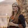 Novela 'Gênesis': Sara (Adriana Garambone) dá à luz após deixar harém de Abimeleque (Leonardo Franco)