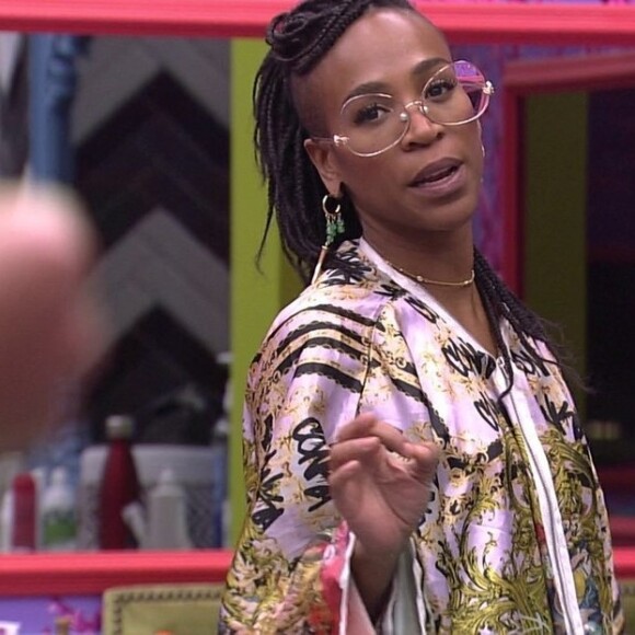 Gilberto, do 'BBB21', comenta sobre passagem de Karol Conká em reality: 'Ela merece ser respeitada, mas ela me desestruturou emocionalmente'