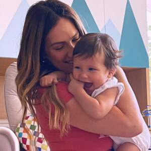 Giovanna Ewbank comemora 11 meses de Zyan com versão 'rock'n'roll' do filho: 'Calminho, só que não'