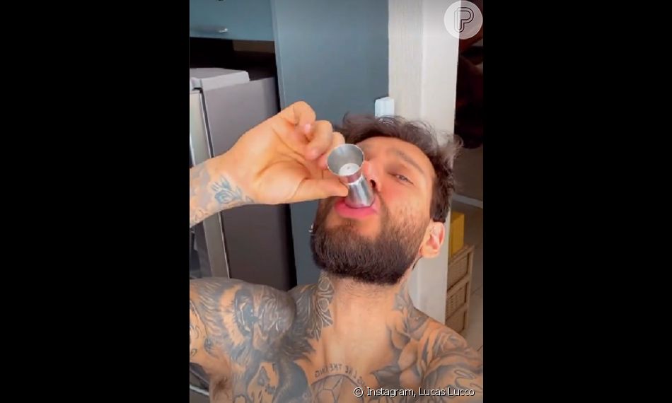 Lucas Lucco mostra a fãs 'shot da alegria', que toma pelas ...