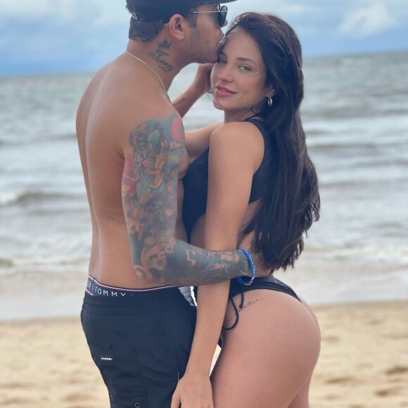 Gabi Martins recebeu críticas após fazer as intervencões estéticas no corpo e no rosto