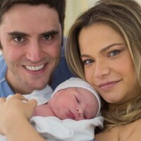 Nasce segundo filho de Milena Toscano e atriz mostra fotos: 'Hipnotizada pelo seu olhar'