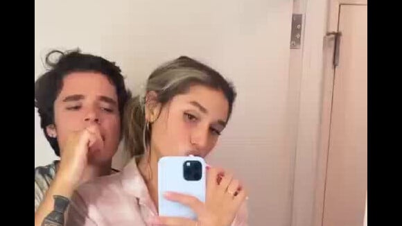 João Figueiredo puxa Sasha para perto em vídeo das redes sociais