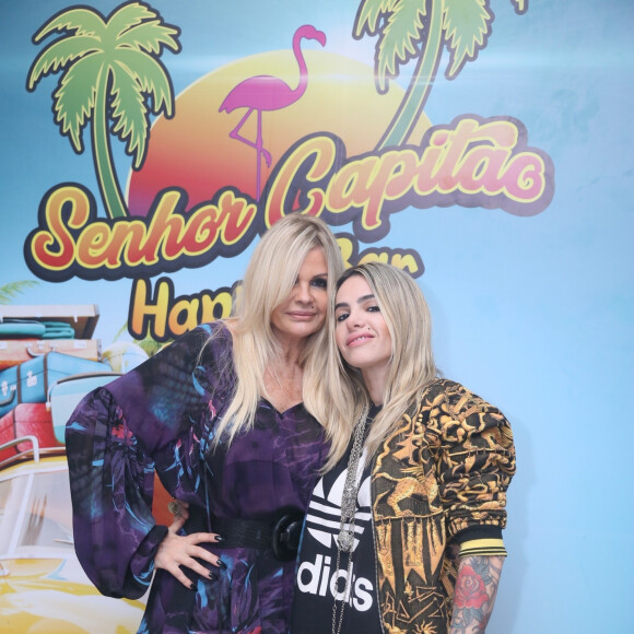 Relacionamento da ex-modelo com a DJ terminou em outubro, e as duas trocaram farpas na mídia na época