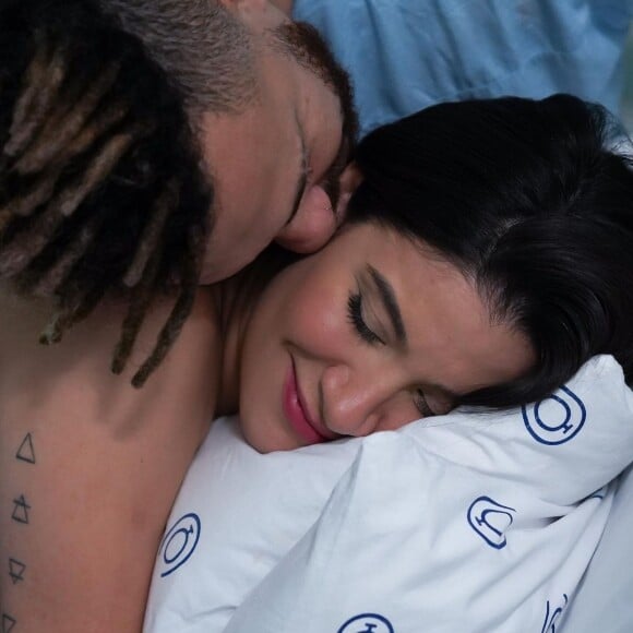 Bianca Andrade fez desabafo sobre amamentação uma semana após nascimento do filho bebê, nesta quinta-feira (22)