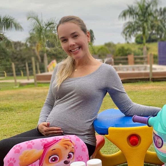 Thaeme Mariôto está grávida pela segunda vez de mais uma menina