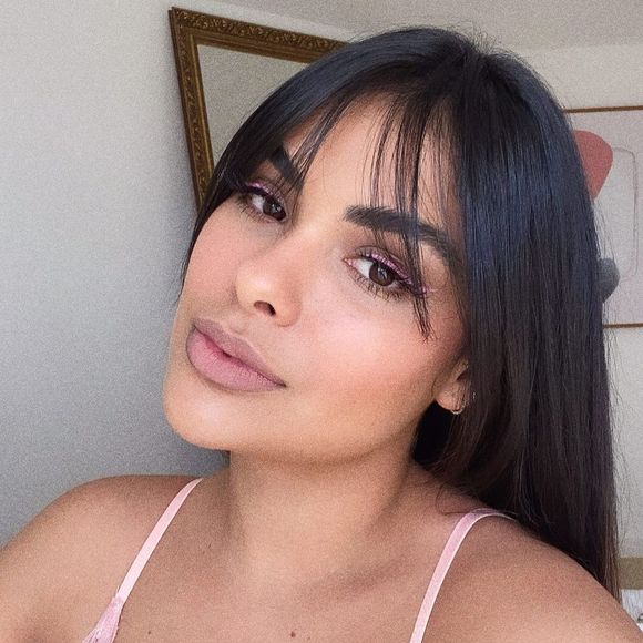 Munik Nunes se submeteu a uma lipo LAD para retirar gordura da barriga