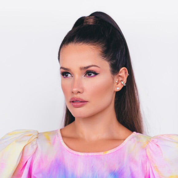 Juliette apostou em joias de ouro amarelo com brilhantes