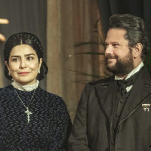 Novela 'Nos Tempos do Imperador': Teresa (Letícia Sabatella) vai flagrar traição de D.Pedro II (Selton Mello)