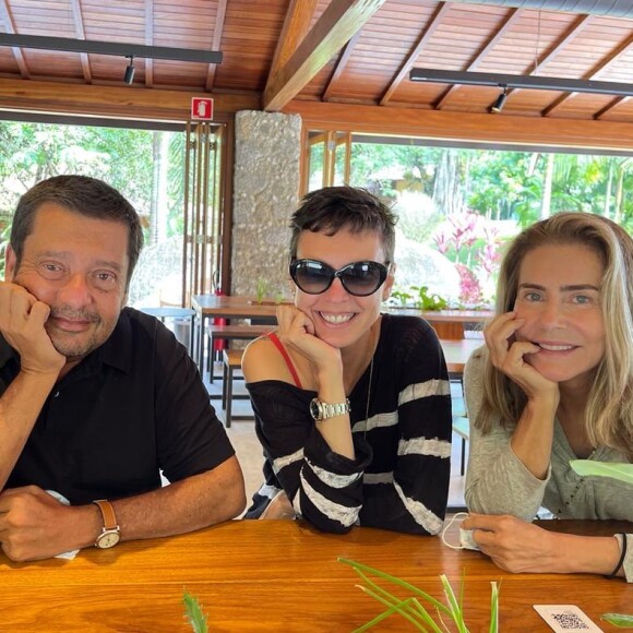 Maitê Proença e Adriana Calcanhotto teriam se conhecido na casa do ex da atriz José Maurício Machline