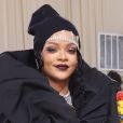 Maquiagem para casamento com tons de roxo: Rihanna inspira com visual no MET Gala