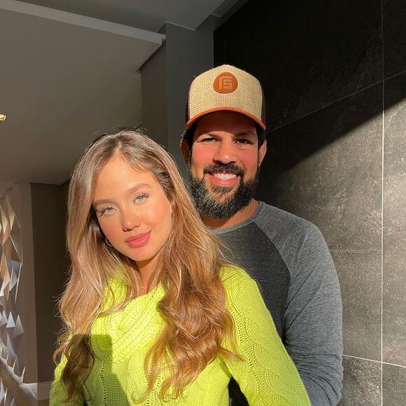 Biah Rodrigues e Sorocaba costumam fazer exercícios juntos quando a agenda coincide