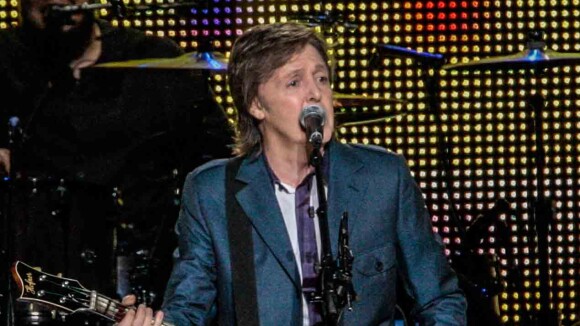 Paul McCartney faz show em São Paulo e diz em português: 'Meu, aqui tá bombando'