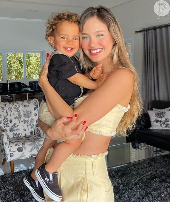 Biah Rodrigues já tem um filho com o cantor: Theo, de um ano
