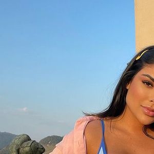 Munik Nunes conversou com exclusividade com o PurePeople sobre corpo, estética e plásticas