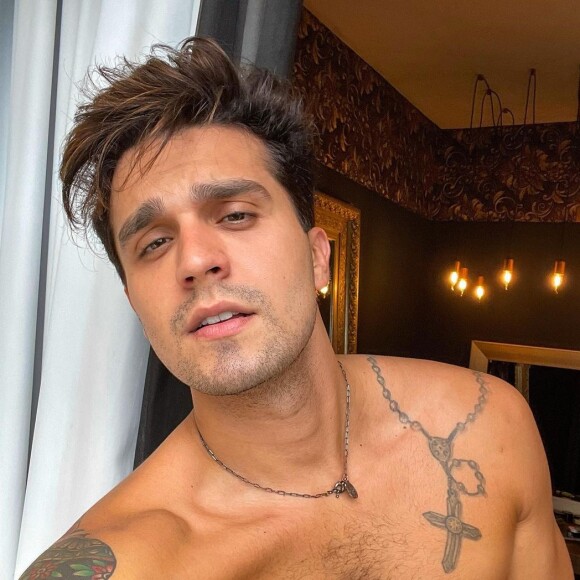 Luan Santana é apontado como namorado da modelo Izabela Cunha